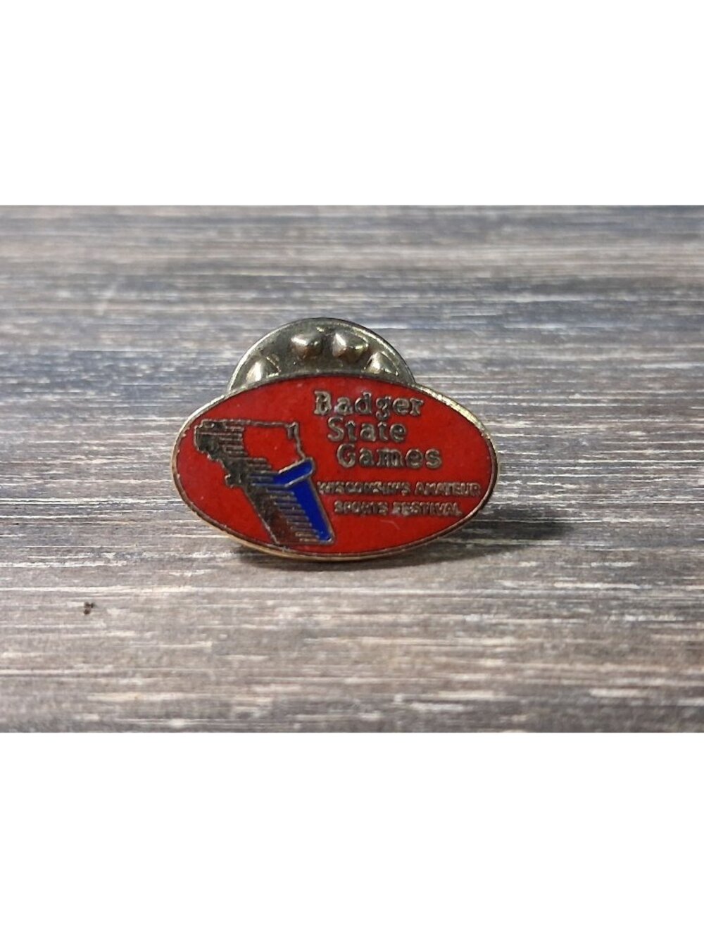 Vintage Wisconsin Badger State Games Pin Sports Festival Gold Tone Enamel Gear